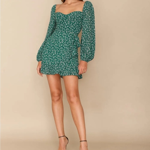 Reformation Dresses & Skirts - Reformation Cammi Dress green floral size 4